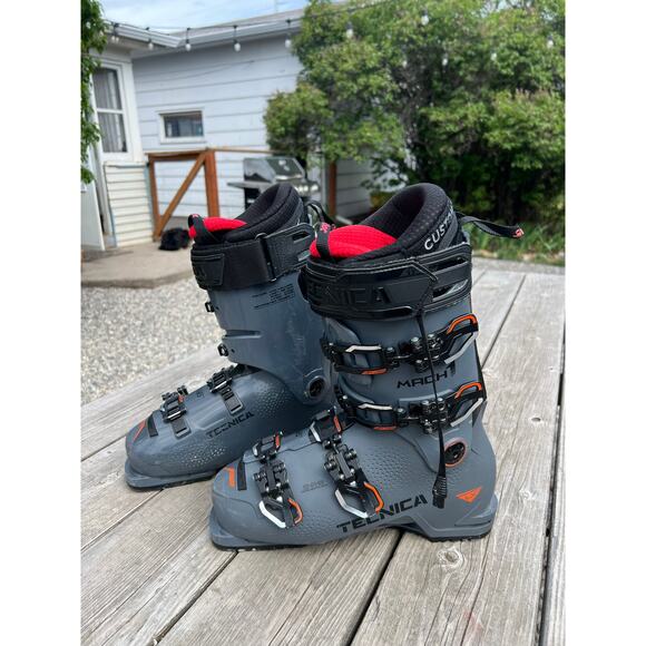 Tecnica Men\'s All Mountain Mach1 LV Low Volume 110 Ski Boots 26.5 mondo mens 8.5 main image 9